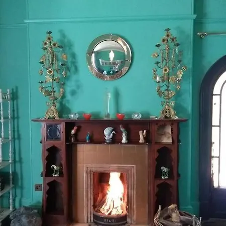 Treventon, 5 Bedroom Unique Villa, Near Padstow Villa