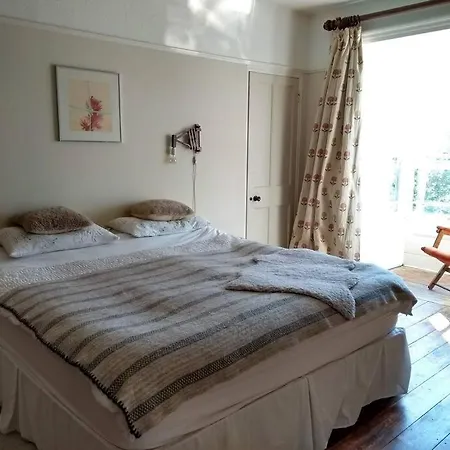 Treventon, 5 Bedroom Unique Villa, Near Padstow * St Columb Major