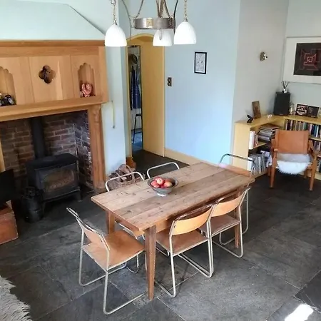 Treventon, 5 Bedroom Unique Villa, Near Padstow